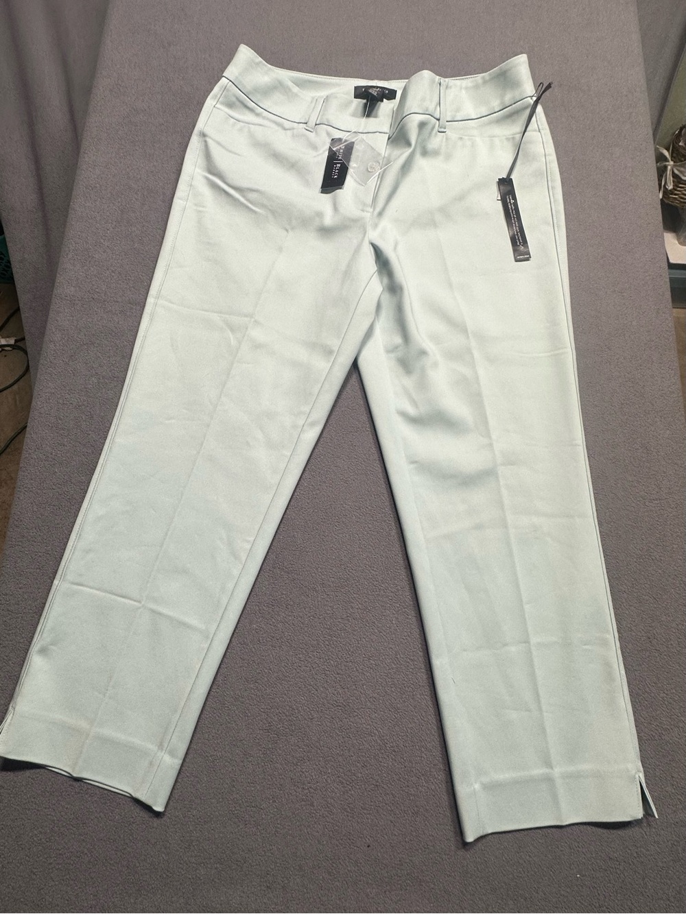 White House Black Market Mint Green Cropped Dress Pants
